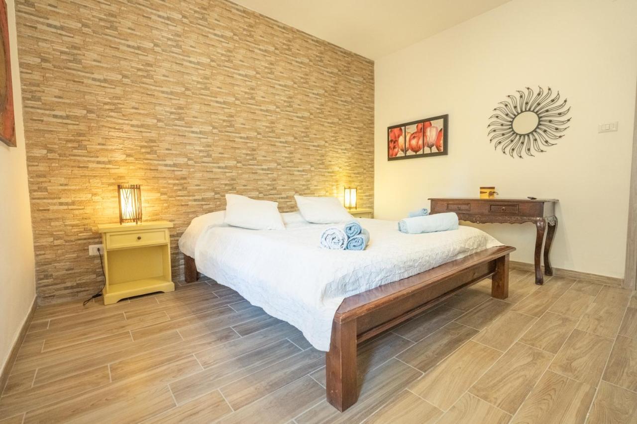 Lungomare Alghero 2 Minuti A Piedi Dalla Spiaggia Rosaria House Exterior foto